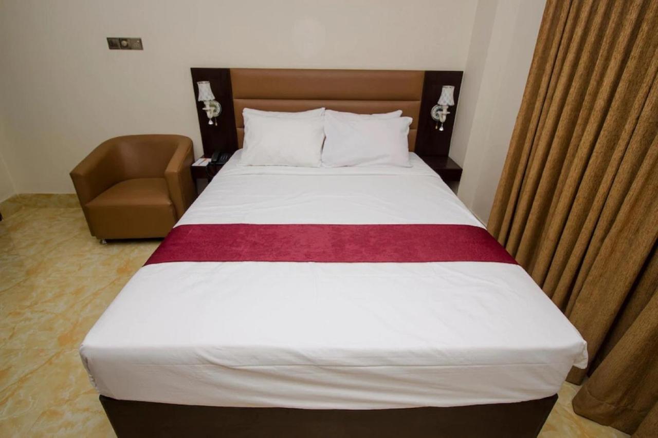 Hotel Gulshan Lake View Dhaka Eksteriør bilde